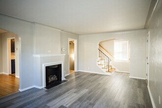 3852 Wallwerth Dr in Toledo, OH - Building Photo - Building Photo