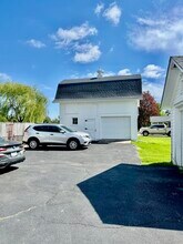 830 Garfield Ave in Batavia, IL - Building Photo - Building Photo