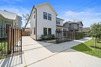 1915 Crockett St in Houston, TX - Building Photo - Building Photo