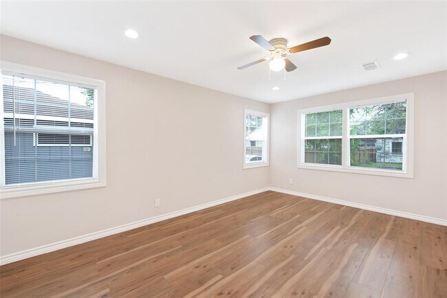 3442 Seabrook St photo'