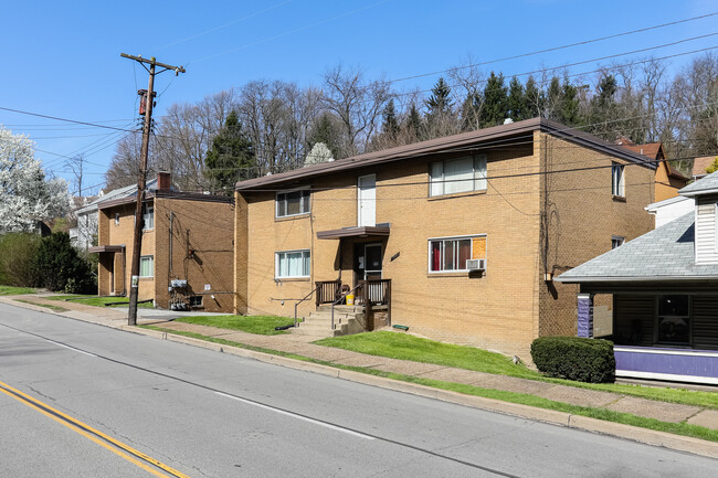 712-716 5th Ave in East Mckeesport, PA - Building Photo - Building Photo