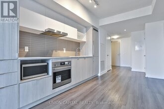 138 Downes St in Toronto, ON - Building Photo - Building Photo