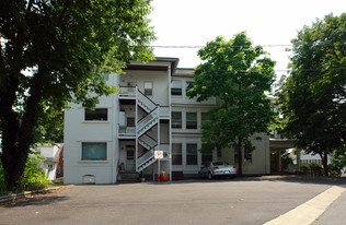 575 Dunn Irvin Dr Apartments