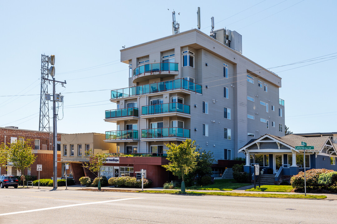 4409 California Ave SW in Seattle, WA - Building Photo