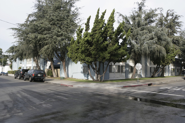 Belwood Arms in Long Beach, CA - Foto de edificio - Building Photo