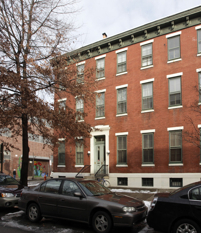 1719 Green St in Philadelphia, PA - Building Photo - Building Photo