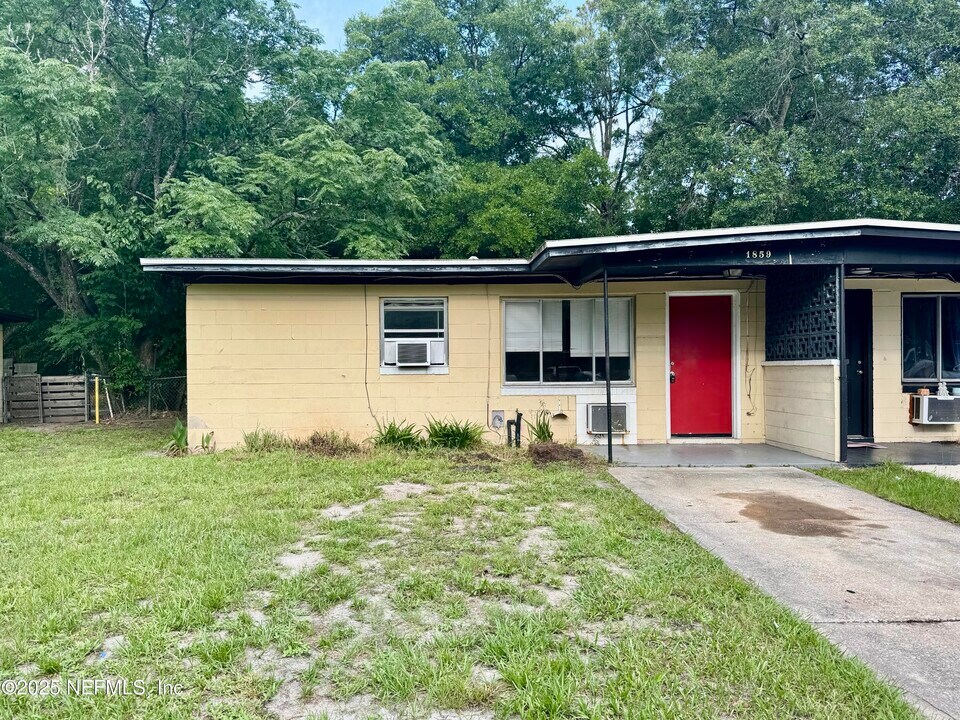 1859 Doyon Ct in Jacksonville, FL - Building Photo