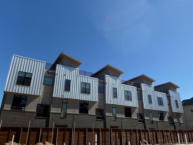 5808 Lindell Ave in Dallas, TX - Building Photo