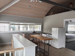 19632 N Shore Dr in Spring Lake, MI - Building Photo - Building Photo