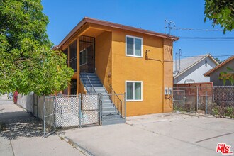 1361 Riverside Dr in Los Angeles, CA - Building Photo - Building Photo