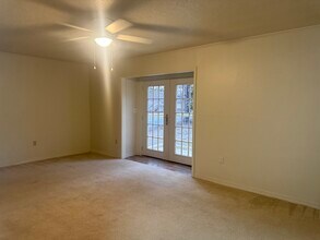 1301 Chateau Dr in West Plains, MO - Building Photo - Building Photo