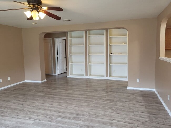 4919 Arizona Bay in San Antonio, TX - Building Photo - Building Photo