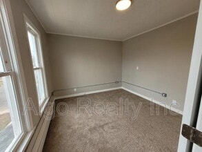 133 Winifred St W in St. Paul, MN - Building Photo - Building Photo