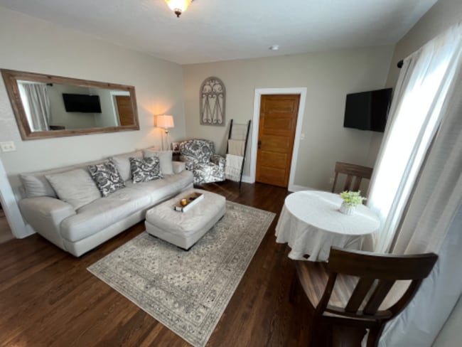 21601 Co Rd 74 in Eaton, CO - Building Photo - Building Photo