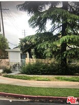 5803 Irvine Ave in North Hollywood, CA - Building Photo