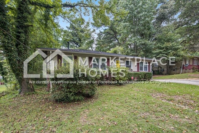 2581 Barge Rd SW in Atlanta, GA - Building Photo - Building Photo