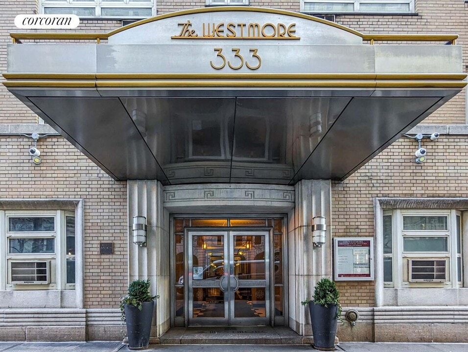 333 W 57th St in New York, NY - Foto de edificio