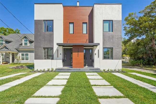 property at 1412 S Moody Ave