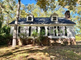 6101 McMillan Cir in Columbia, SC - Building Photo