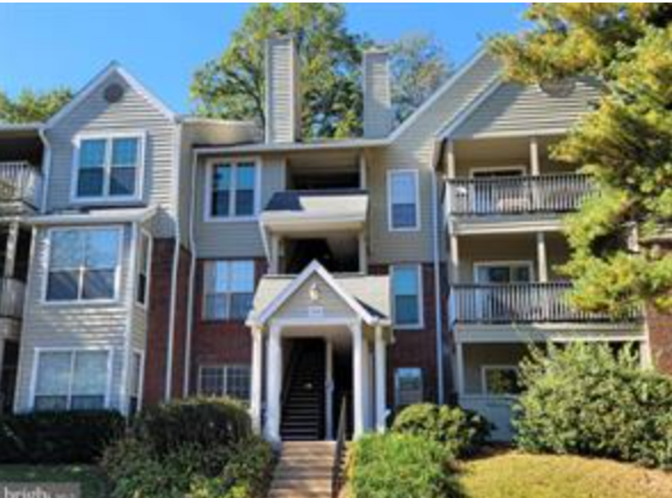 3908 Penderview Dr in Fairfax, VA - Building Photo