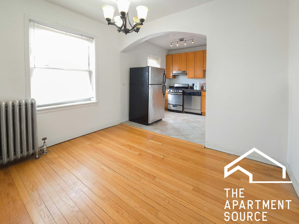 4405 N Greenview Ave, Unit 3W in Chicago, IL - Building Photo