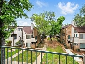 2312 Balsam Dr in Arlington, TX - Building Photo