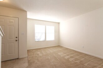2405 Woodfield Blvd in Franklin, IN - Building Photo - Building Photo