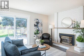 611 Beaver Ct in Milton, ON - Building Photo - Building Photo