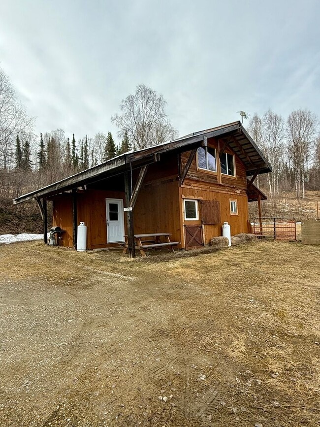 property at 1375 Blackberry Dr