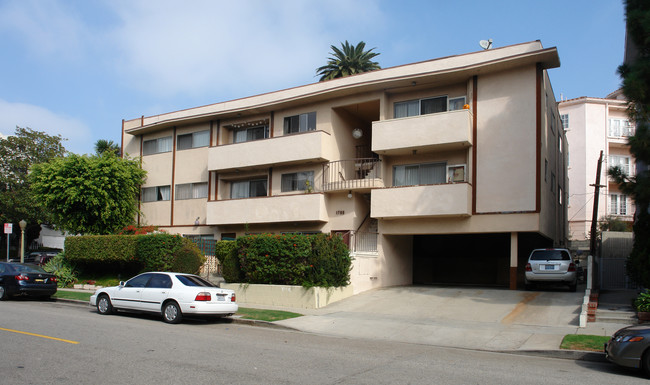 1700 Malcolm Ave in Los Angeles, CA - Building Photo - Building Photo