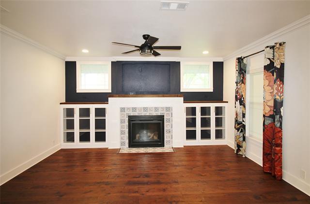 806 Bryson St in Waxahachie, TX - Building Photo - Building Photo