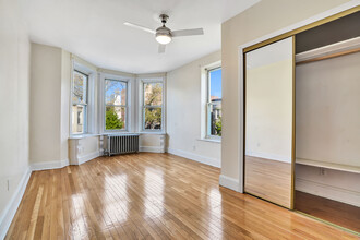 888 New York Ave in Brooklyn, NY - Building Photo - Interior Photo