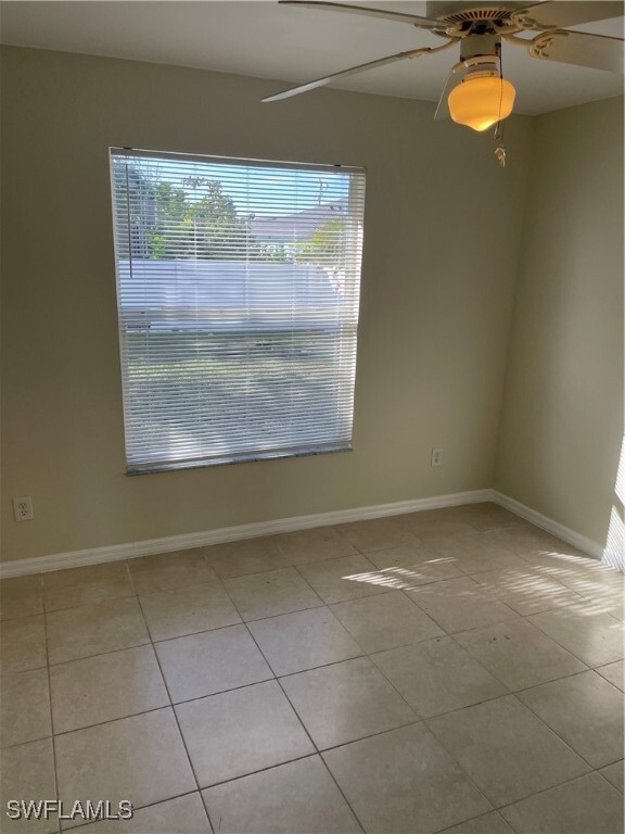 1412 SW 19th Pl in Cape Coral, FL - Foto de edificio - Building Photo