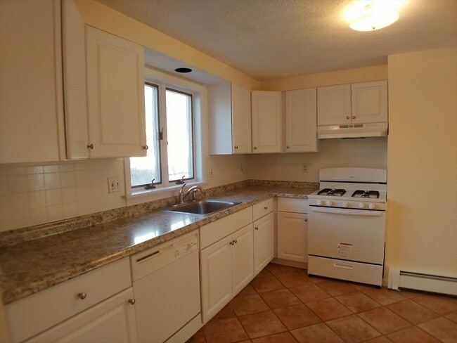 20 Gibbon St in Marlborough, MA - Building Photo - Building Photo