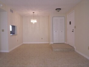 3284 S Semoran Blvd in Orlando, FL - Building Photo - Building Photo