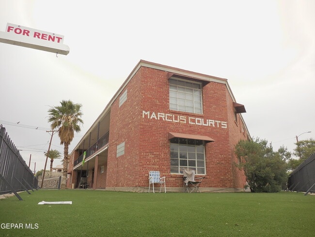 property at 701 W Yandell Dr