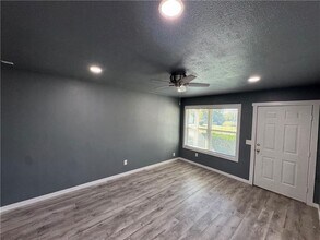 70 N Hunter St in Farmington, AR - Building Photo - Building Photo