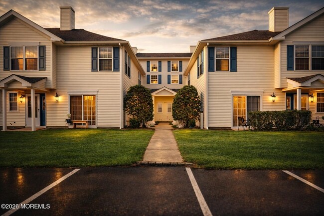 1143 Roseberry Ct in Morganville, NJ - Building Photo - Building Photo