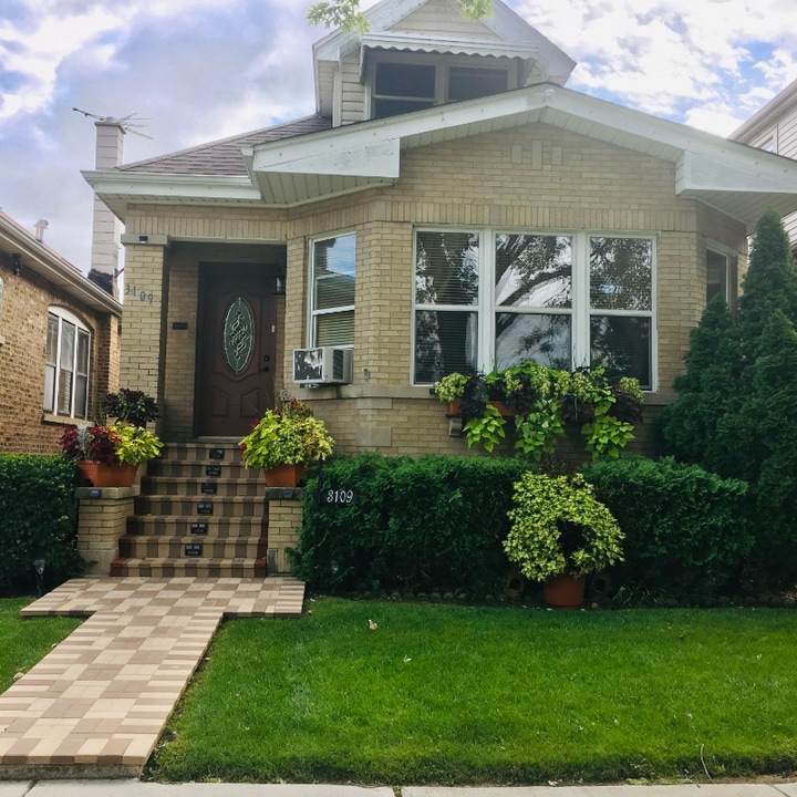 3109 N Neva Ave in Chicago, IL - Building Photo