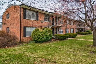 Karmel Apartments in Overland, MO - Building Photo - Other