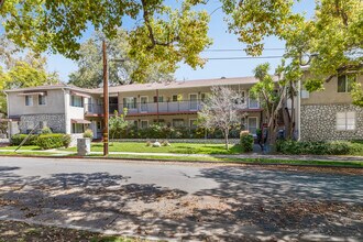330-350 Waldo Ave in Pasadena, CA - Building Photo - Building Photo