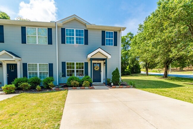 100 Village Ct in Greer, SC - Building Photo - Building Photo