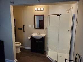 2404 Edison St in Charlotte, NC - Building Photo - Building Photo