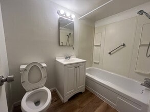 812 Aspen Dr in Tehachapi, CA - Building Photo - Building Photo