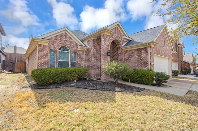 2312 Fountain Gate Dr in Little Elm, TX - Building Photo