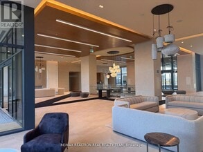 8960 Jane St in Vaughan, ON - Building Photo - Building Photo