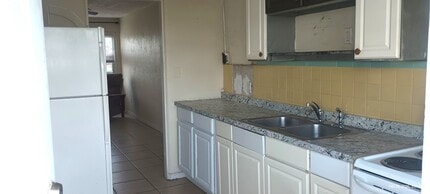 135 Armstrong St in Daytona Beach, FL - Building Photo - Building Photo