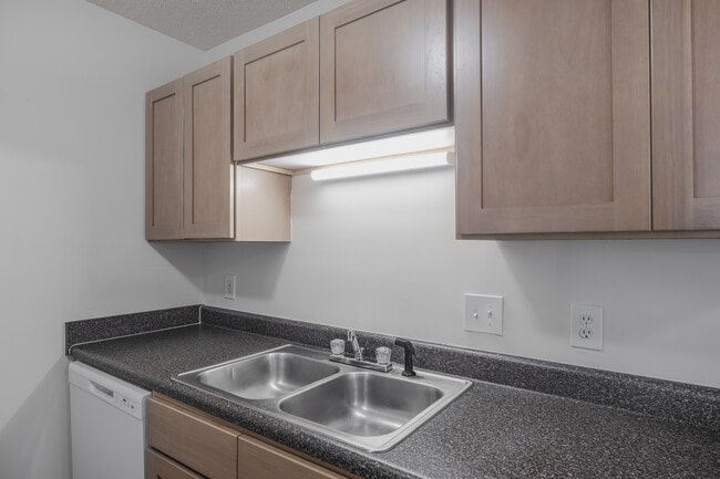 Deerfield Run Apartments