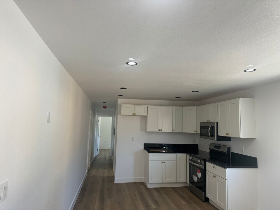 17834 La Salle Ave, Unit 2 in Gardena, CA - Building Photo