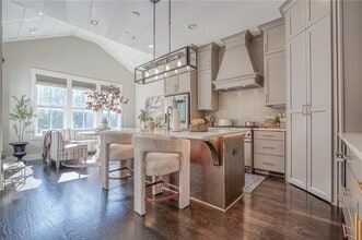 984 Memorial Walk SE in Atlanta, GA - Building Photo - Building Photo